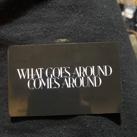 Louis Vuitton - Picture 6 of 6